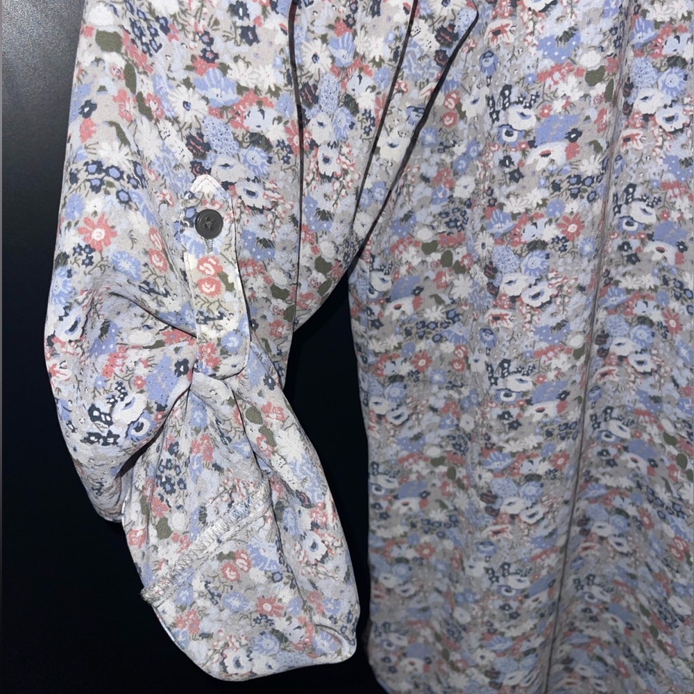 Loft Small Floral Blouse - Picture 3 of 3